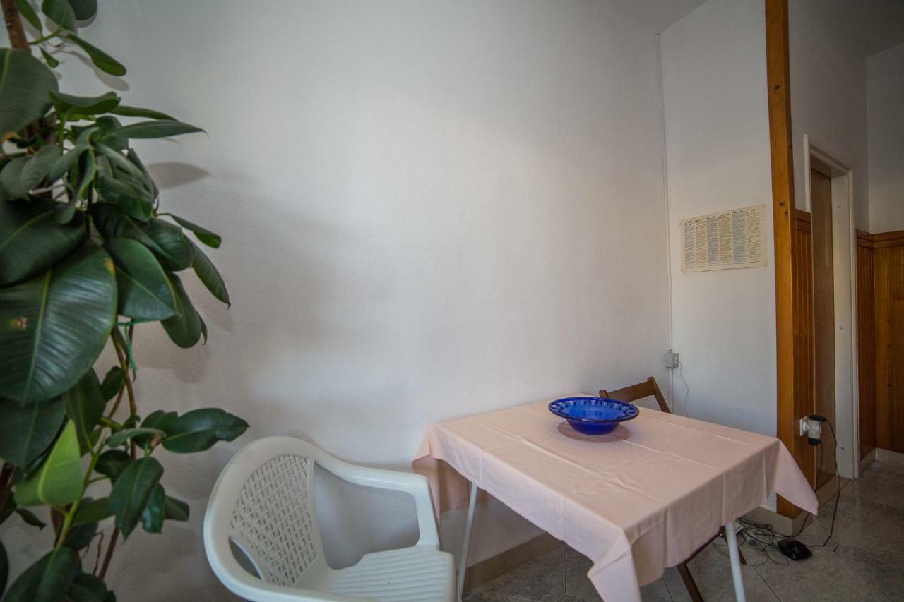 Apartmani Ina Povlja  Eksteriør bilde
